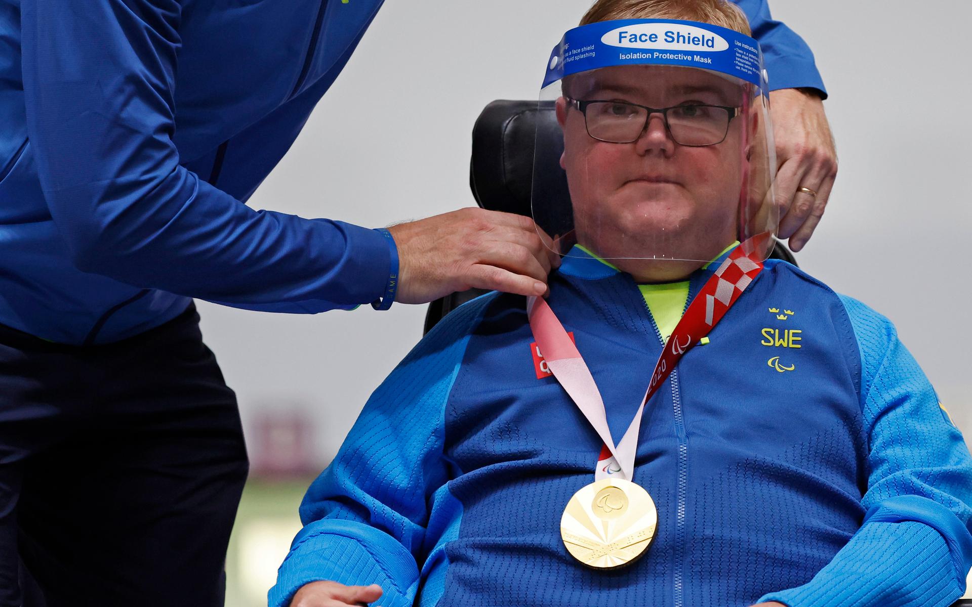 Philip Jönsson, skytte parasport – guld i Paralympics.