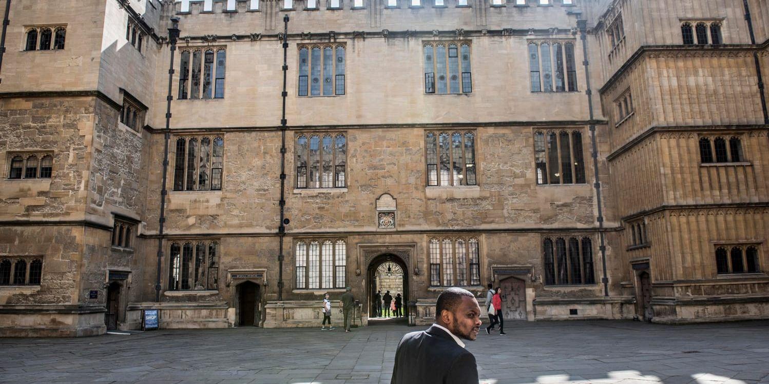 Universitet i Oxford är ett populärt lärosäte bland utländska studenter och ett turistmål för många utländska resenärer. Arkivbild.
