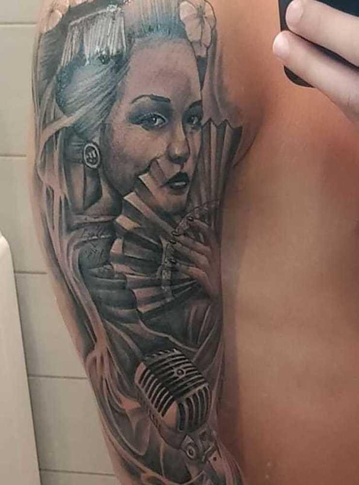 Keeyang Milder har en tatuering gjord av Daniel Grimberg.