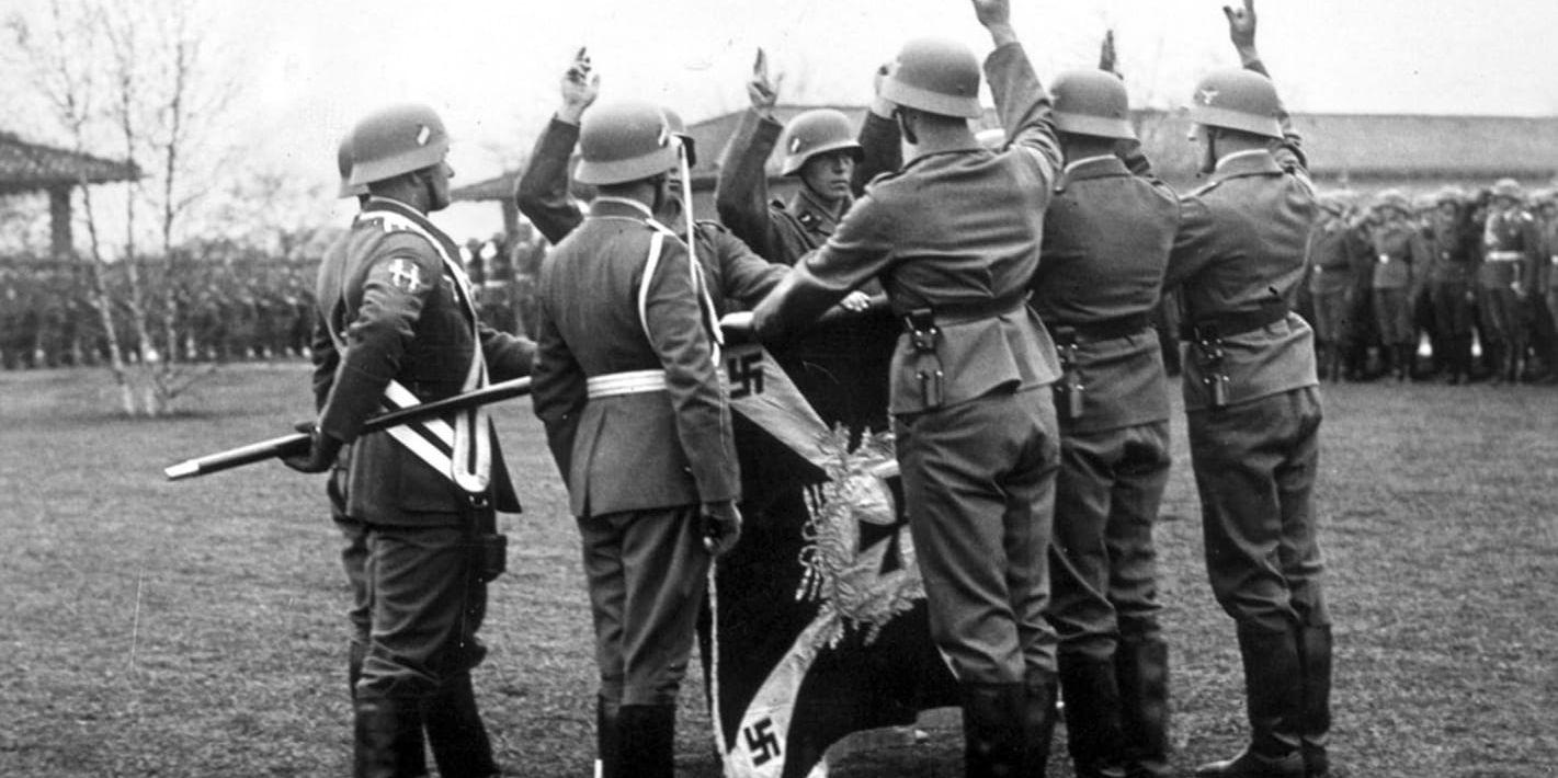 Soldater i tyska armén och Waffen-SS, där svenskar deltog, svor Adolf Hitler trohet intill döden.