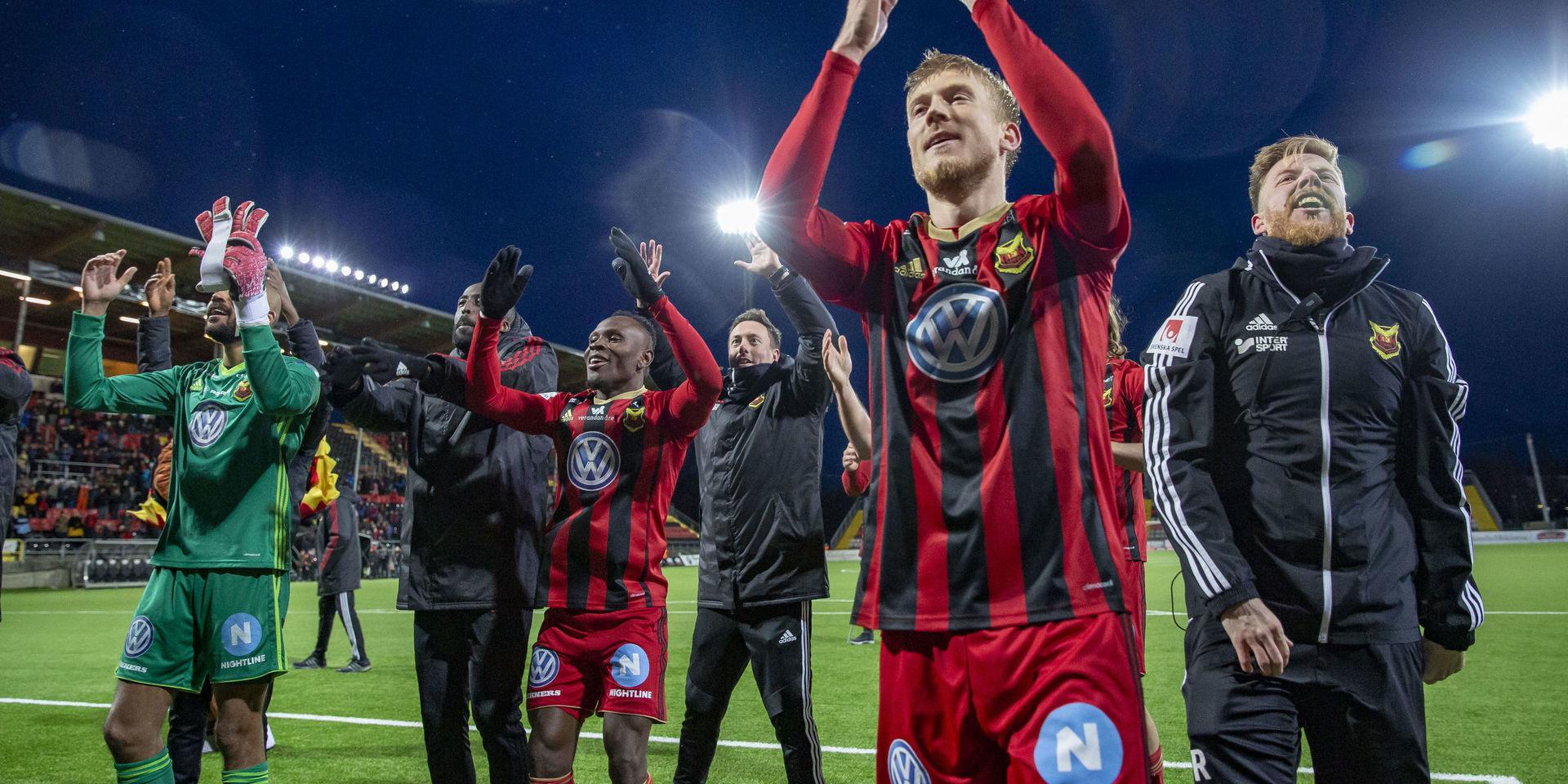 Östersund fick jubla med supportrarna efter 2–0 mot Sirius. 