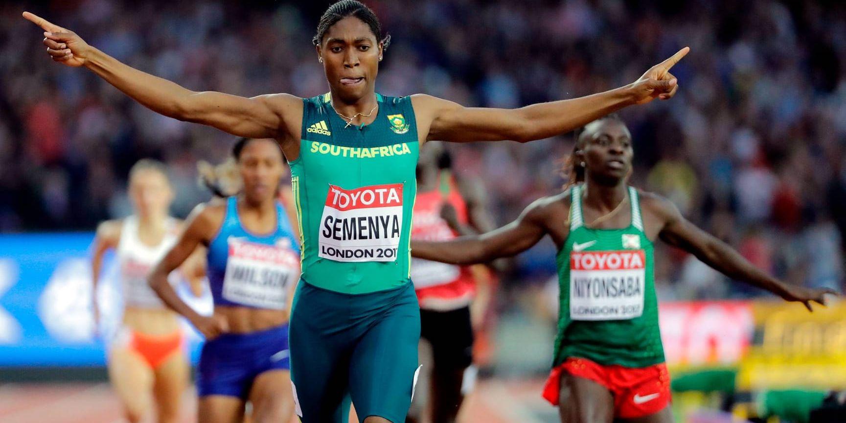 Caster Semenya firar VM-guldet på 800 meter.
