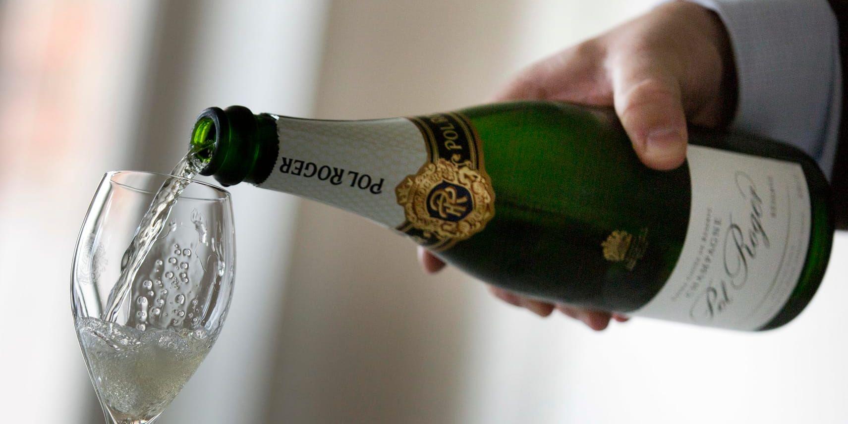 Champagneförsäljningen har gått ned i Frankrike och Storbritannien. Arkivbild.