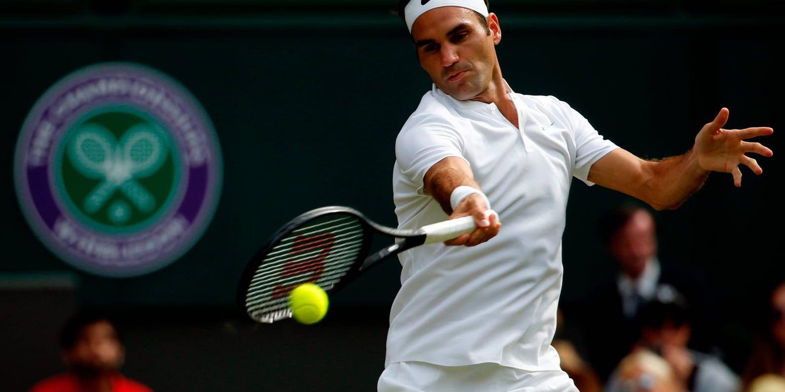 Schweiziske tennislegendaren Roger Federer inledde sitt spel i årets Wimbledon under tisdagen.