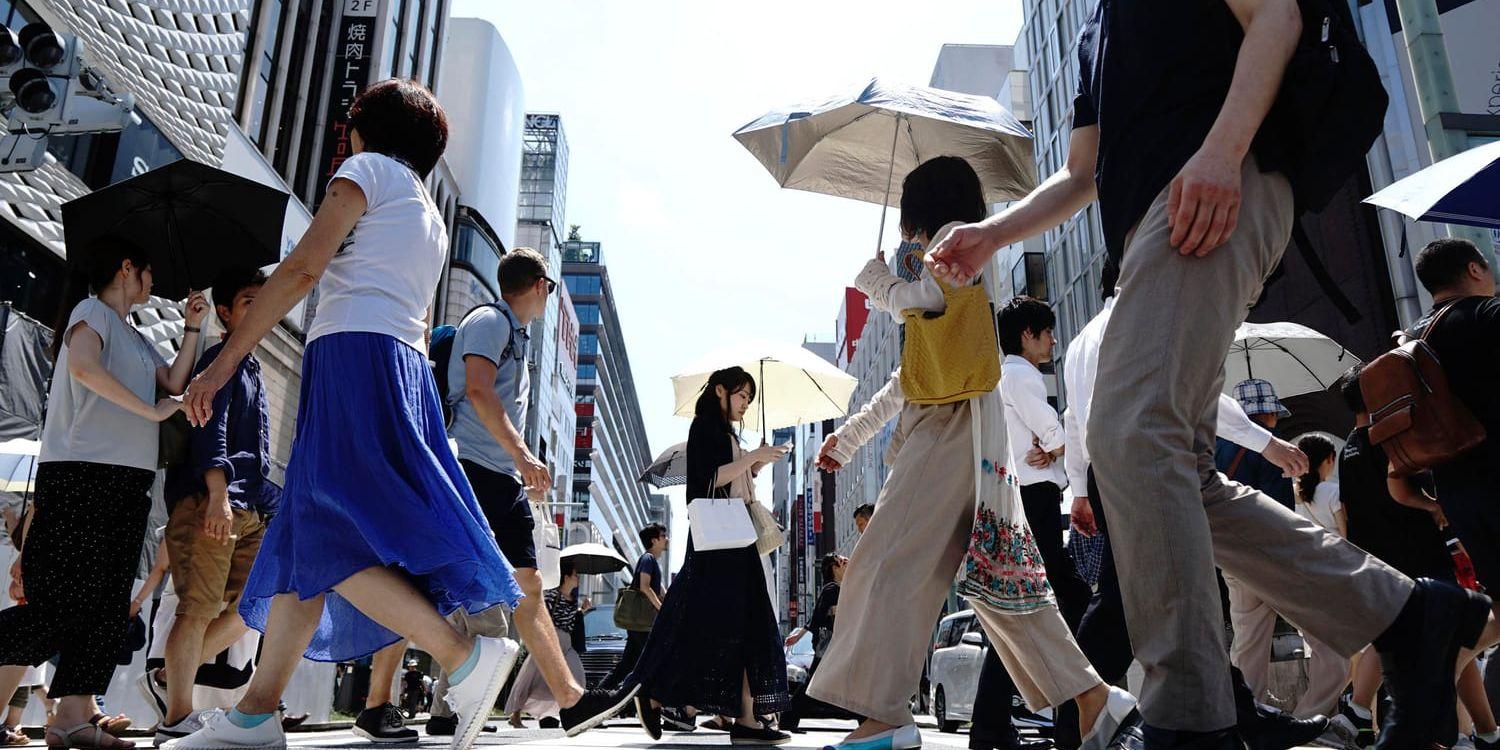 Japans ekonomi växer mer än väntat, men underliggande siffror oroar. Arkivbild.