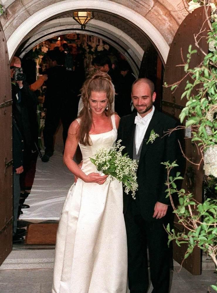 Tennisstjärnan Andre Agassi and Brooke Shields gifte sig 1997, samma år som hon köpte det nu sålda huset. 1999 skiljde de sig. Arkivbild.