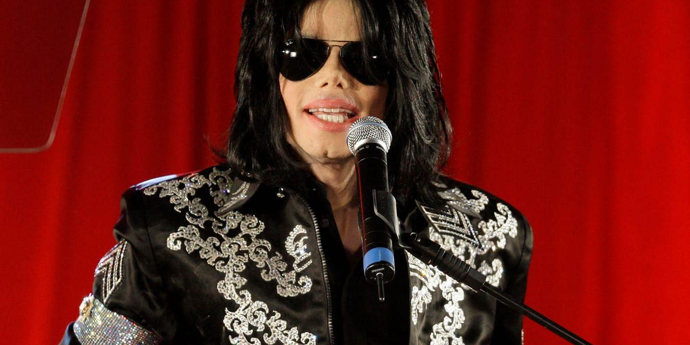 NRK backar från ett tidigare beslut och meddelar att man inte inför något generellt förbud mot att spela Michael Jacksons musik de närmaste veckorna. Arkivbild.