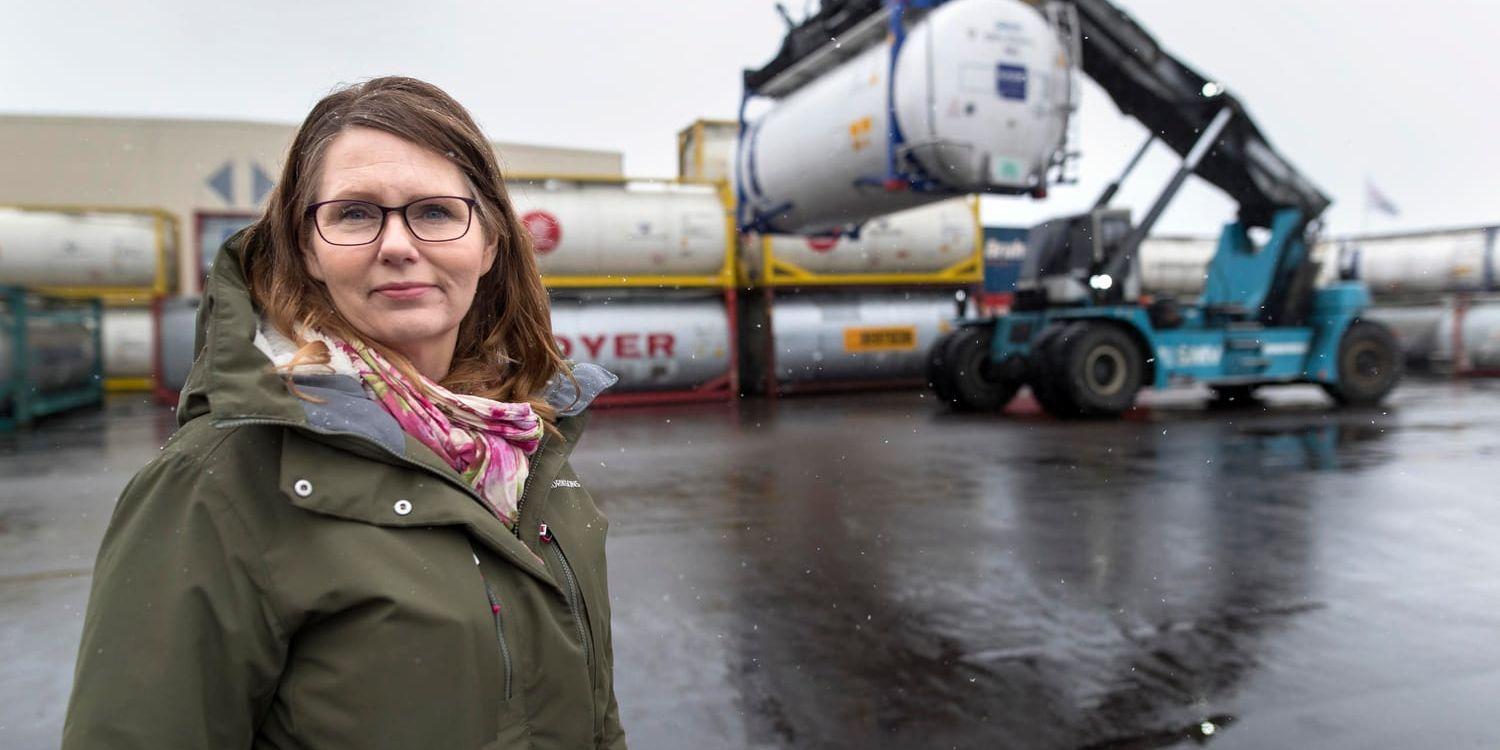 "Allting blir väldigt osäkert och vi kan inte planera något överhuvudtaget", säger Gabriella Hedenskog, på Hedenskogs åkeri, om strejken som kan bryta ut i hamnarna.