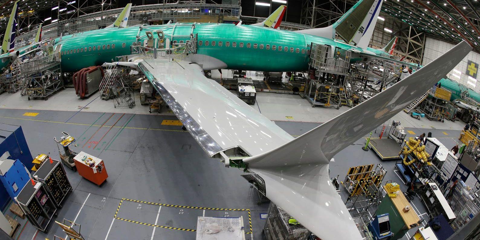 Boeings aktie faller efter beskedet om produktionsminskning. Arkivbild.