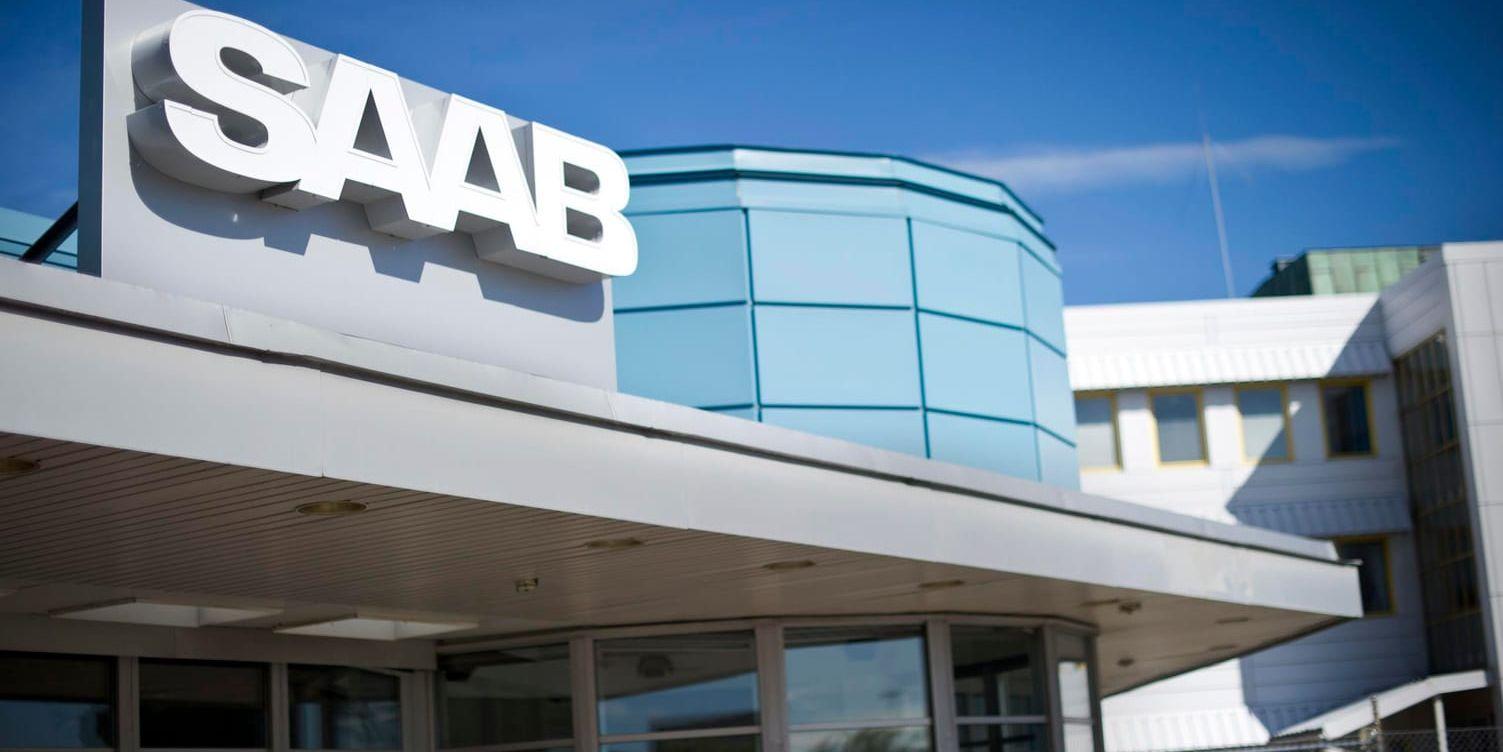 Saab-skyltarna på bilfabriken i Trollhättan fick sitta kvar i flera år efter konkursen 2011. Nu tas åtalet om misstänkta ekobrott upp i hovrätten. Konkursförvaltarnas arbete kommer att pågå i flera år till. Arkivbild.