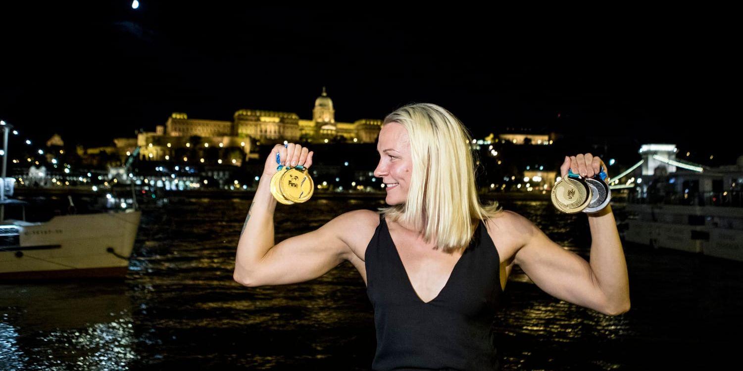 Tre VM-guld och två världsrekord har det blivit för Sarah Sjöström i år.
