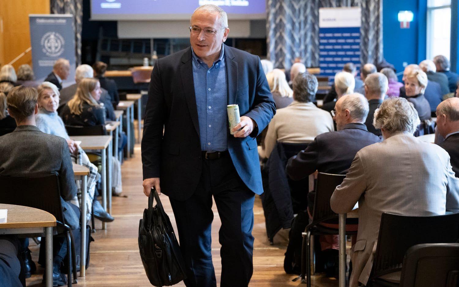 Michail Chodorkovskij på besök hos Östekonomiska institutet vid Handelshögskolan i Stockholm för ett samtal på temat 'Rysslands framtid'.