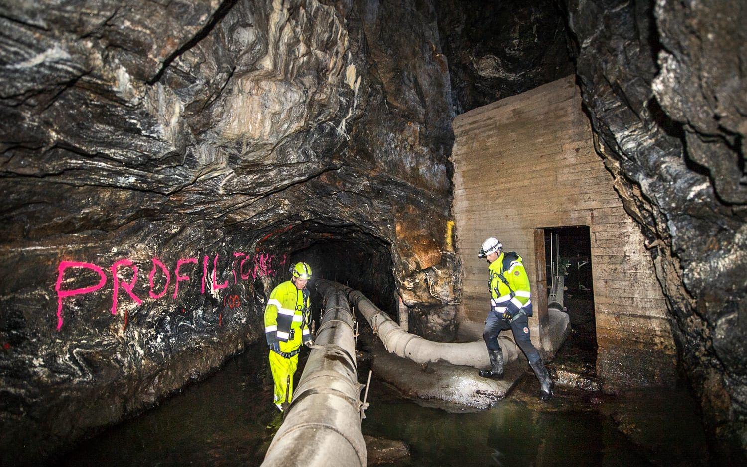 I området kring Drottningtorget öppnar tunnlarna upp sig. 