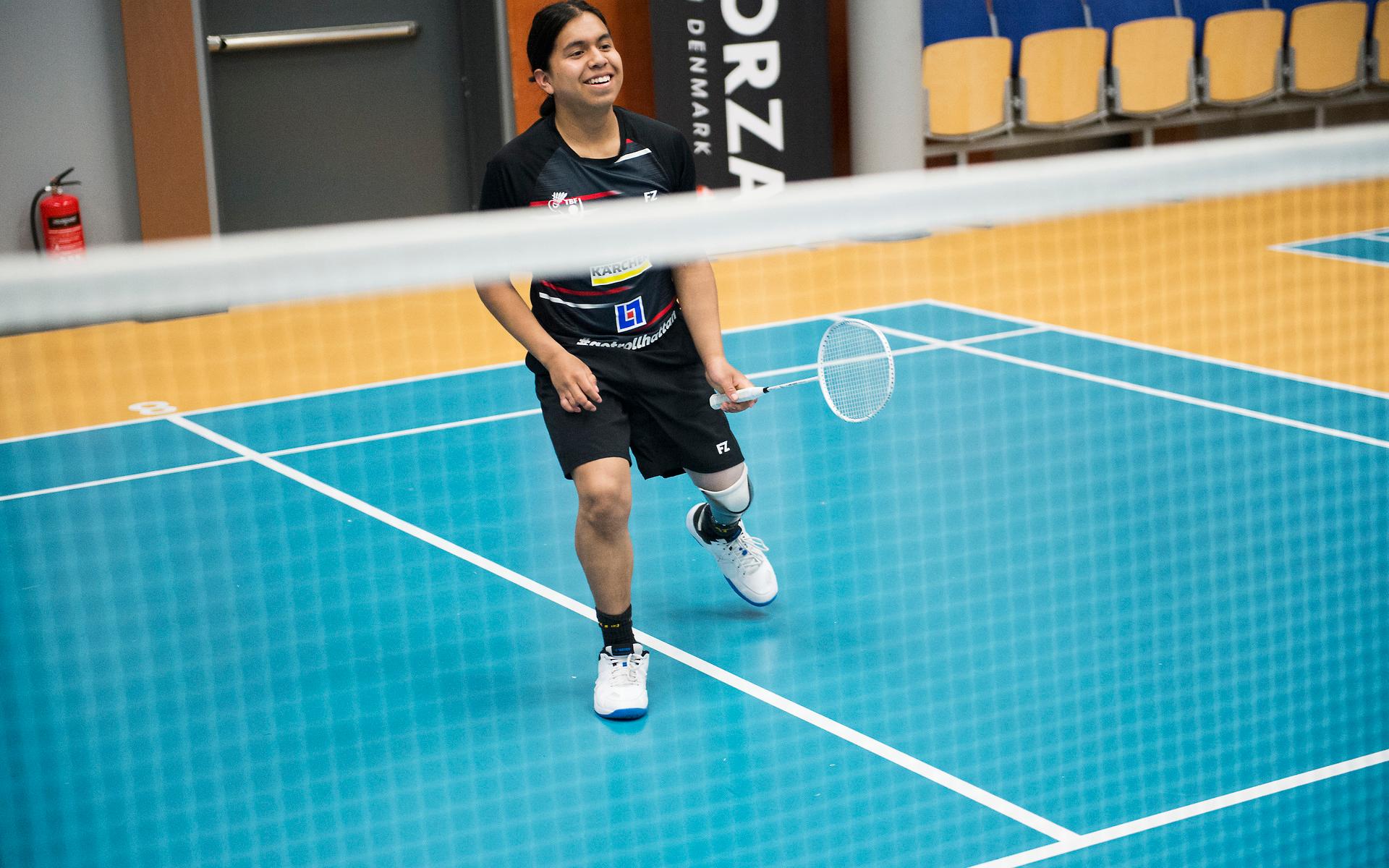 Dilan Jacobsson drömmer om att bli bäst i Sverige på badminton. 