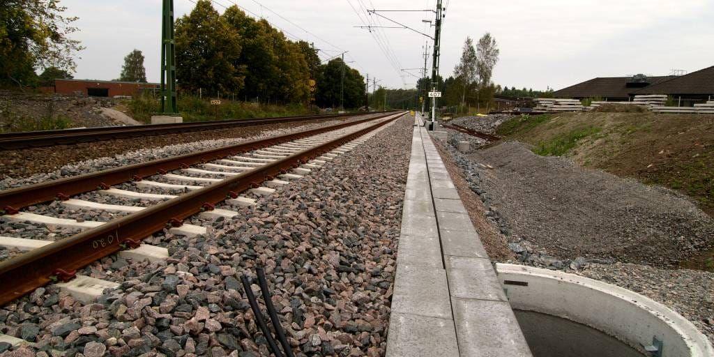 Kopparstölderna längs med järnvägsspåret mellan Trollhättan och Göteborg kostar miljontals kronor.