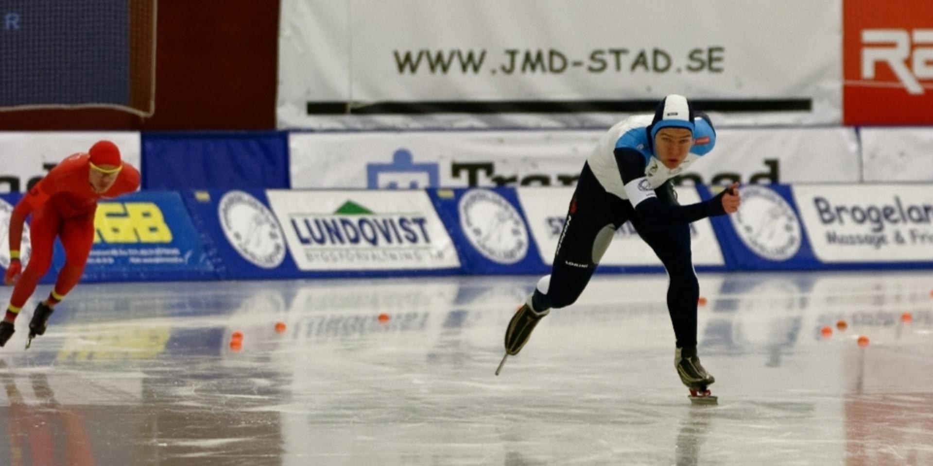SK Trollhättans Wilhelm Ekensskär slog nytt banrekord i ABB Arena i Västerås – två gånger om.