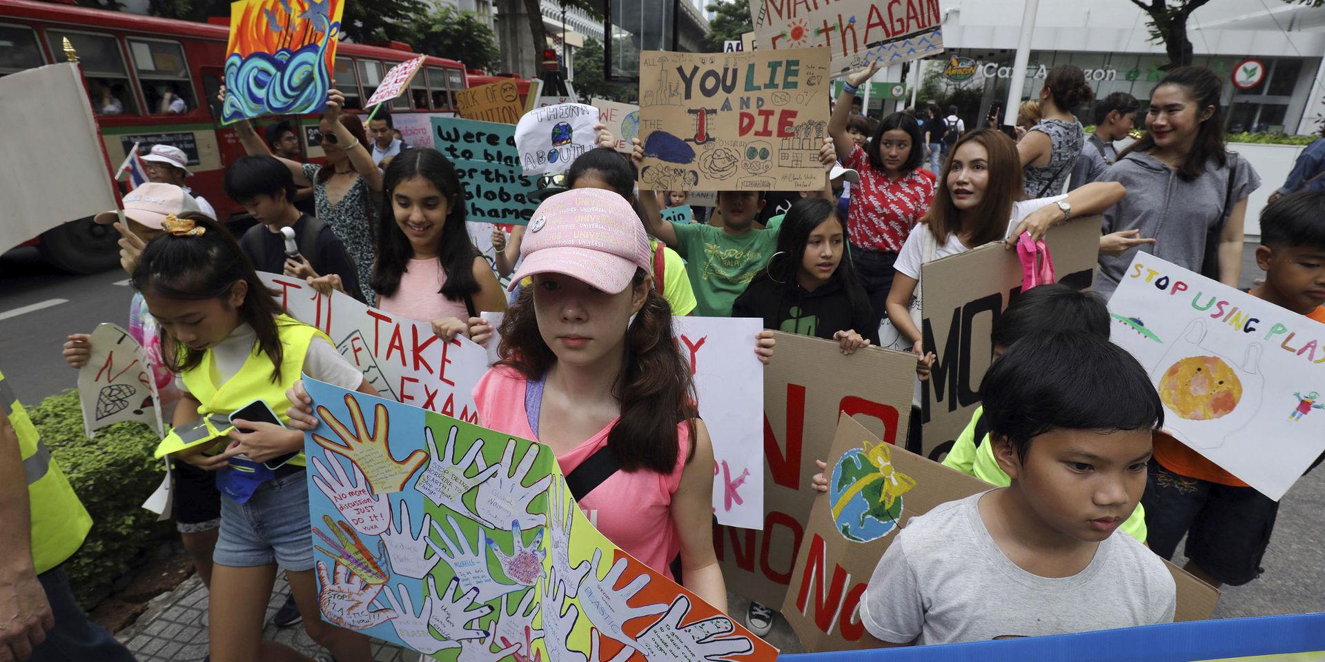 En miljömarsch arrangerades i Thailands huvudstad Bangkok. 