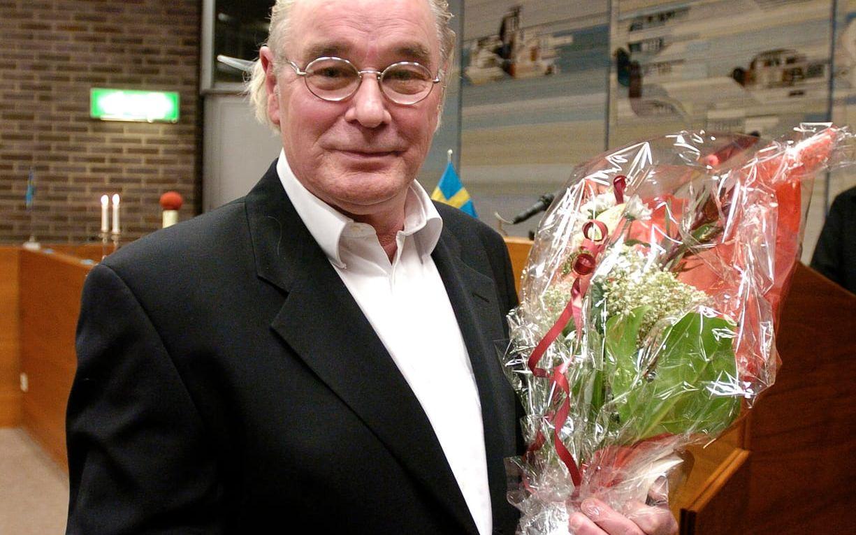Död. Konstnären Jonny Forsström fick utmärkelsen årets kulturpristagare 2004 i Trollhättan. Nu har han lämnat jordelivet i en ålder av 73 år.