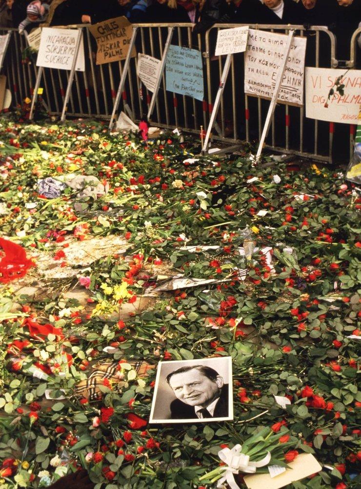 Olof Palme mördades på Sveavägen i Stockholm kvällen den 28 februari 1986. 