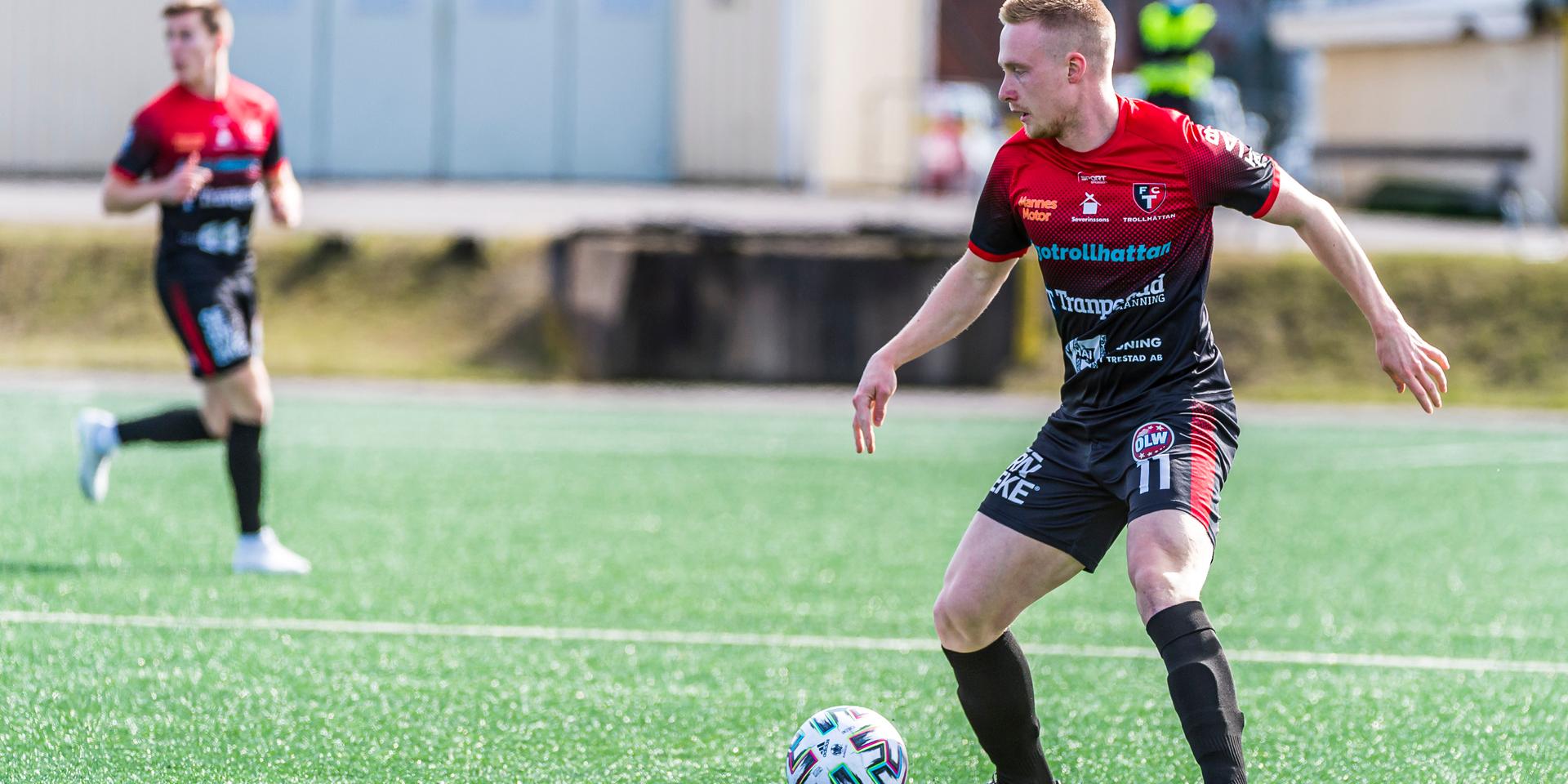 Adam Engelbrektsson, som tidigare spelat i FC Trollhättan, är klar för Oddevold. 