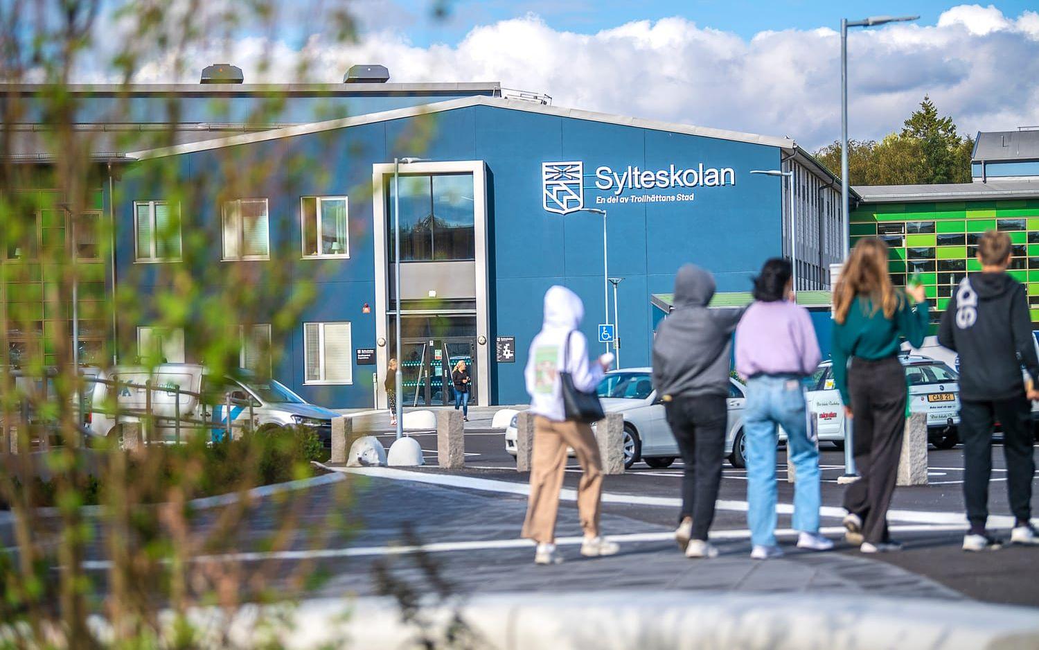 En av de kommunala skolorna i Trollhättan, Sylteskolan, invigdes 2021.