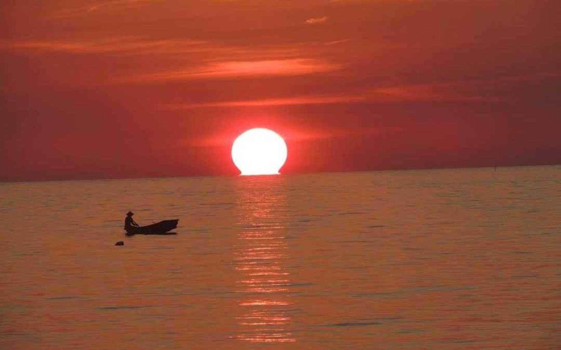 Solnedgången som Lovisa Lago bevittnade i Thailand.
