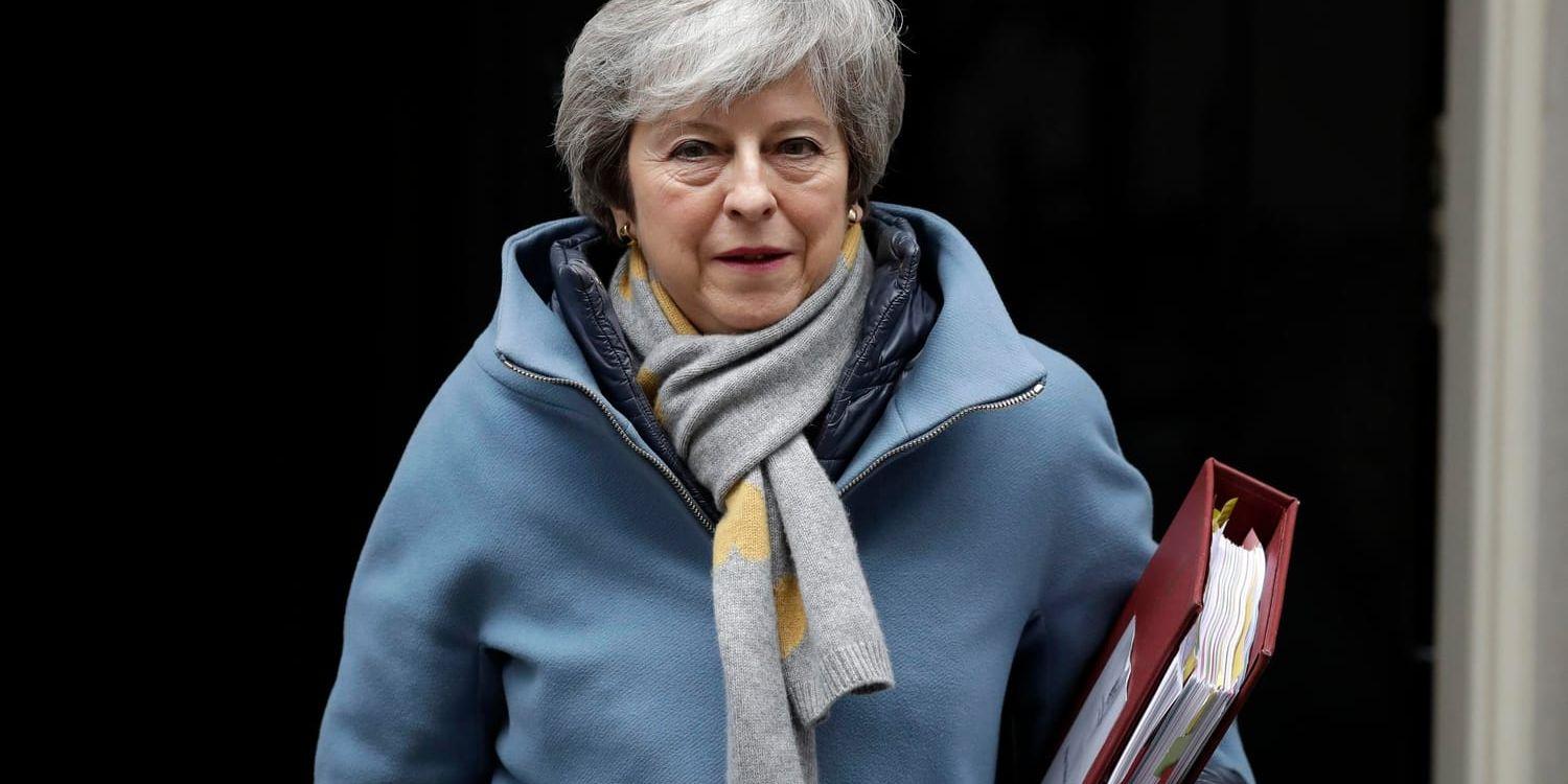 Storbritanniens premiärminister Theresa May väntas sitta kvar ett tag till, för att försöka få sitt utträdesavtal med EU på plats. Arkivbild