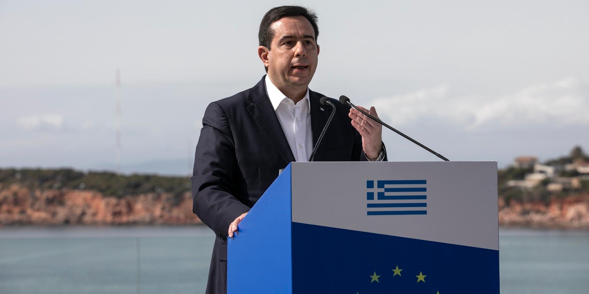 Greklands migrationsminister Notis Mitarachi. Arkivbild.