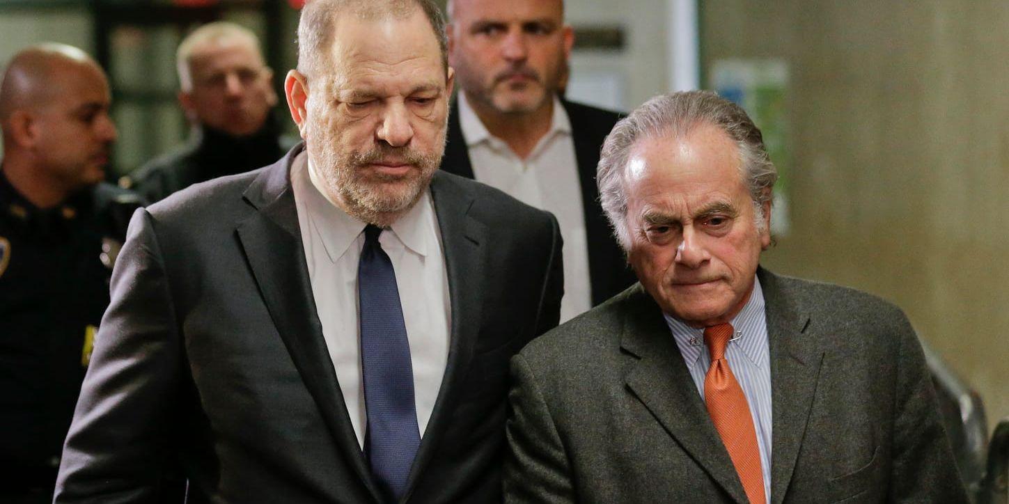 Harvey Weinstein och hans advokat Benjamin Brafman anländer till högsta domstolen i New York den 20 december. Arkivbild.